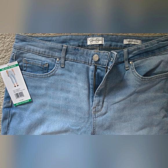 Jessica Simpson Cropped Skinny Jeans, Size 12 - Picture 2 of 12